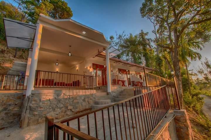 V@Ella Guesthouse Ngoại thất bức ảnh
